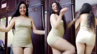 رقص وسكس مصري – مصرية تتألق في الأوضة 2026 – فيديو جامد