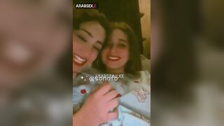 بنات منحرفة فاتحين لايف ومياصة ملهاش حل نيك وبعبصة ولحس بزاز - سكس عربي