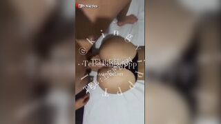 عنتيل عربي جايب صحبته في الشقة بتاعته متاجرها بالساعة وبيفشخ كسها بزواية ساخنة نار - سكس عرب بورنو هوب